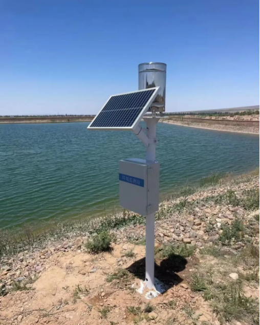 翻斗式雨量监测站