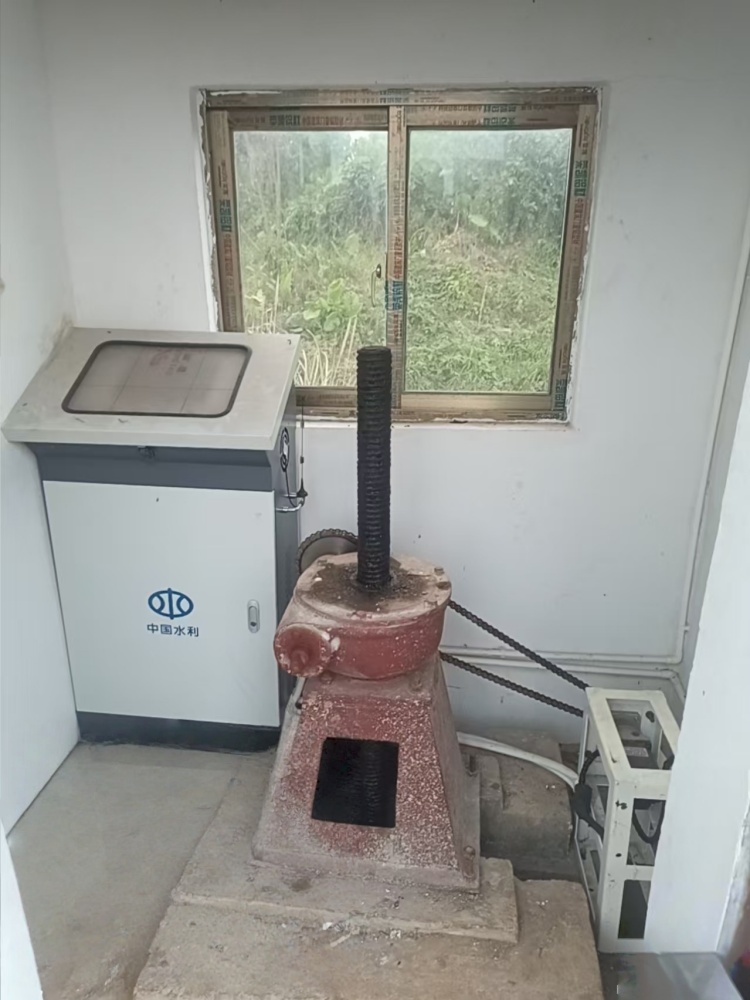 灌区闸门远程控制装置